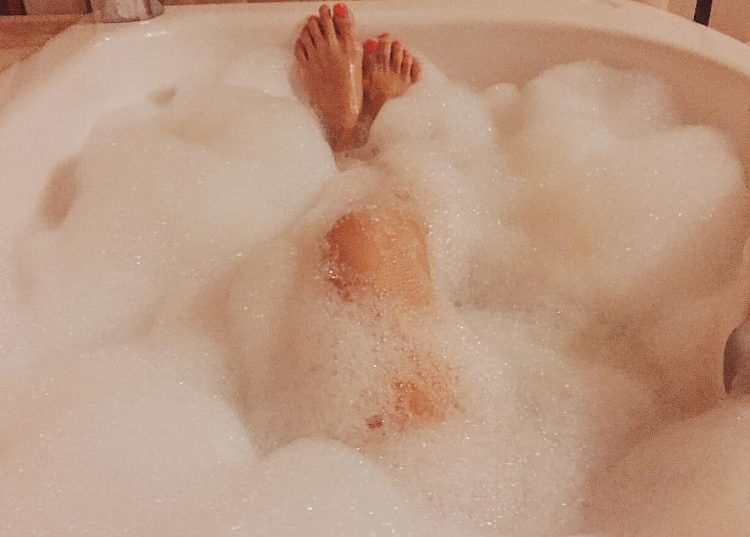 Bain pour les pieds : tous ses bienfaits