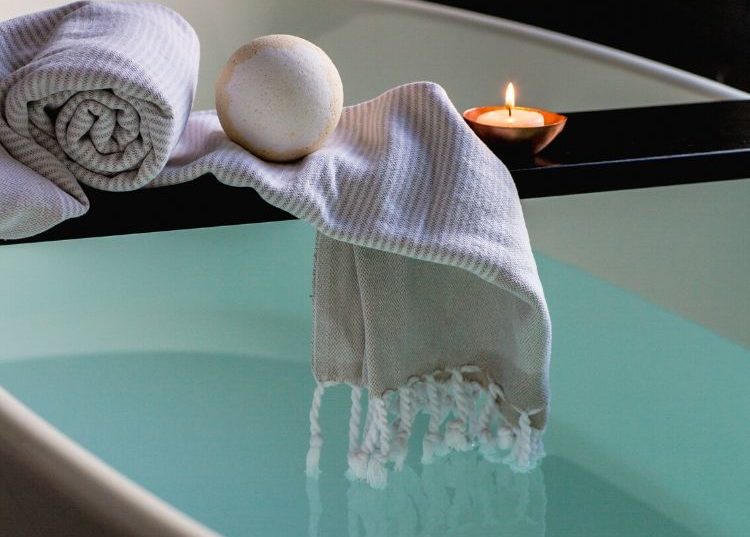 Bain relaxant : nos recettes maison