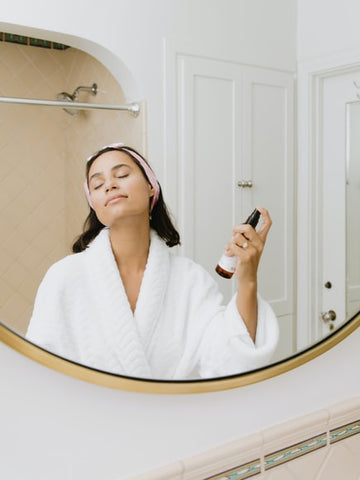 Comment se débarrasser des plaques rouges sur le visage ?